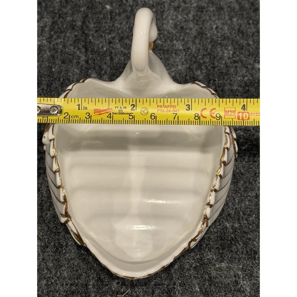 VTG Stylebuilt NY Porcelain Swan 24 Karat Gold Trim Vanity Soap Dish 3.5